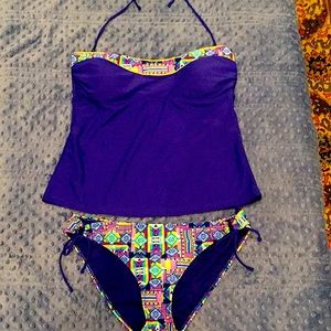Tankini top with multicolored tie bikini bottoms